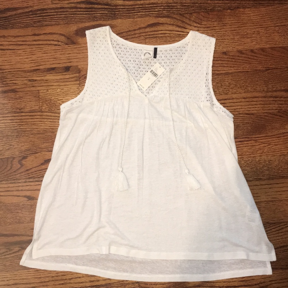 Anthropologie Akemi + Kin Crochet Tassel Tank